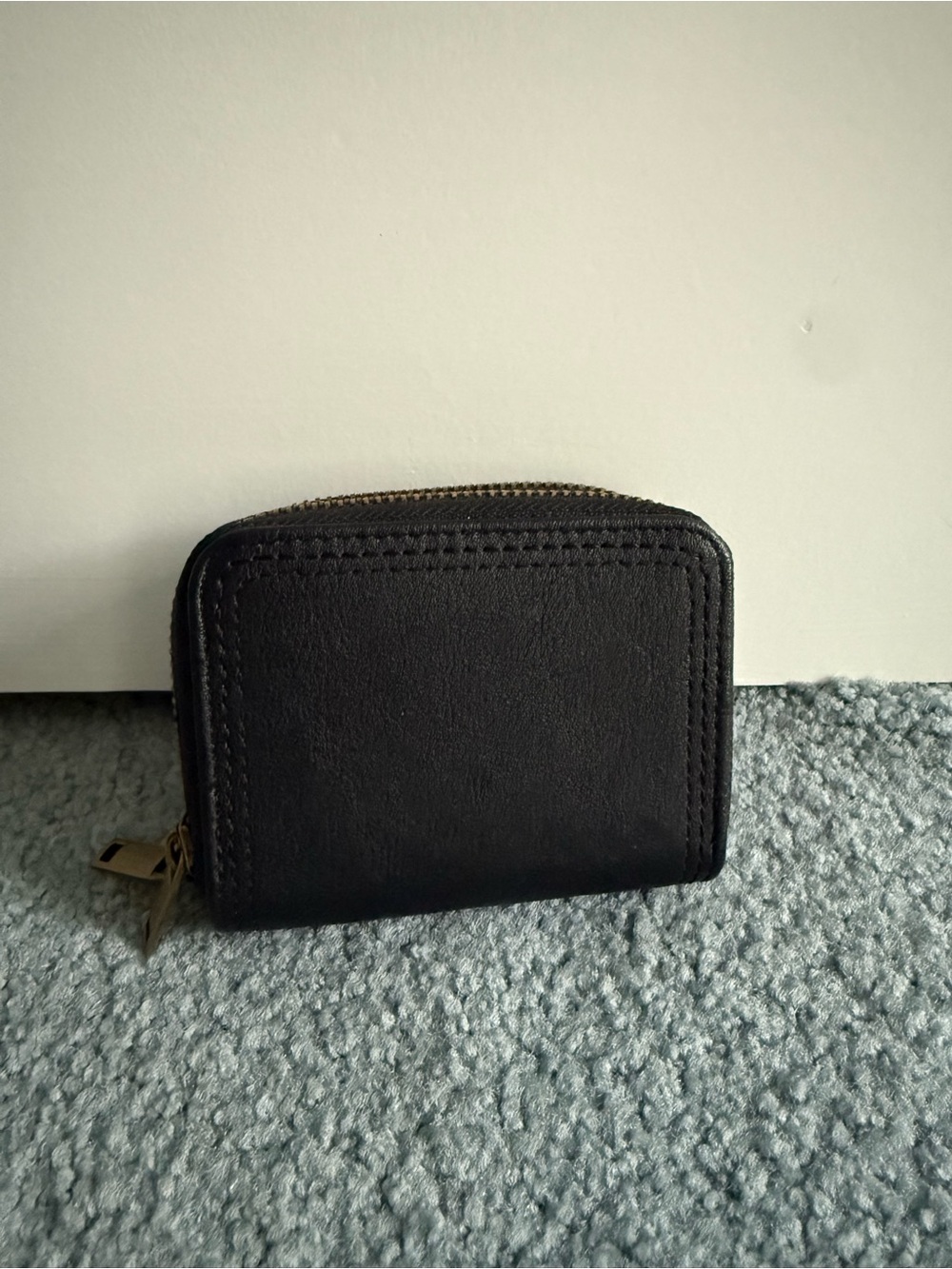 Compact Black Leather Zip Card Wallet